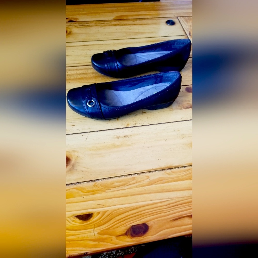 Women's shoes
